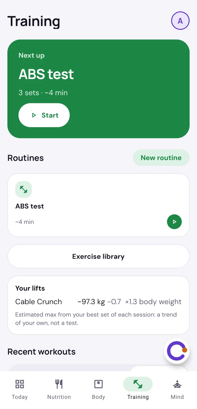 Training screen: the next routine with a Start button, saved routines, the exercise library and estimated maximum per lift.